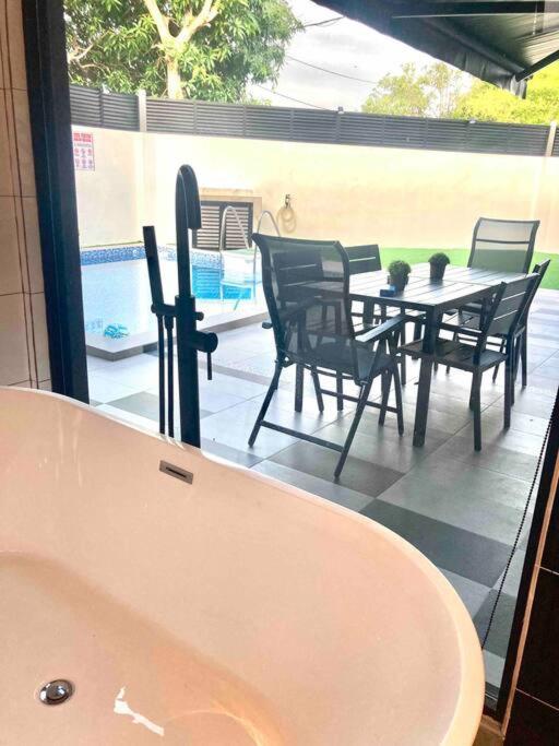 Abbie'S Private Pool Villa Bukit Mertajam Penang Екстериор снимка